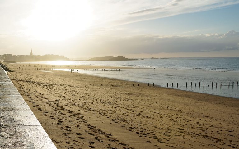 location proche plage saint malo